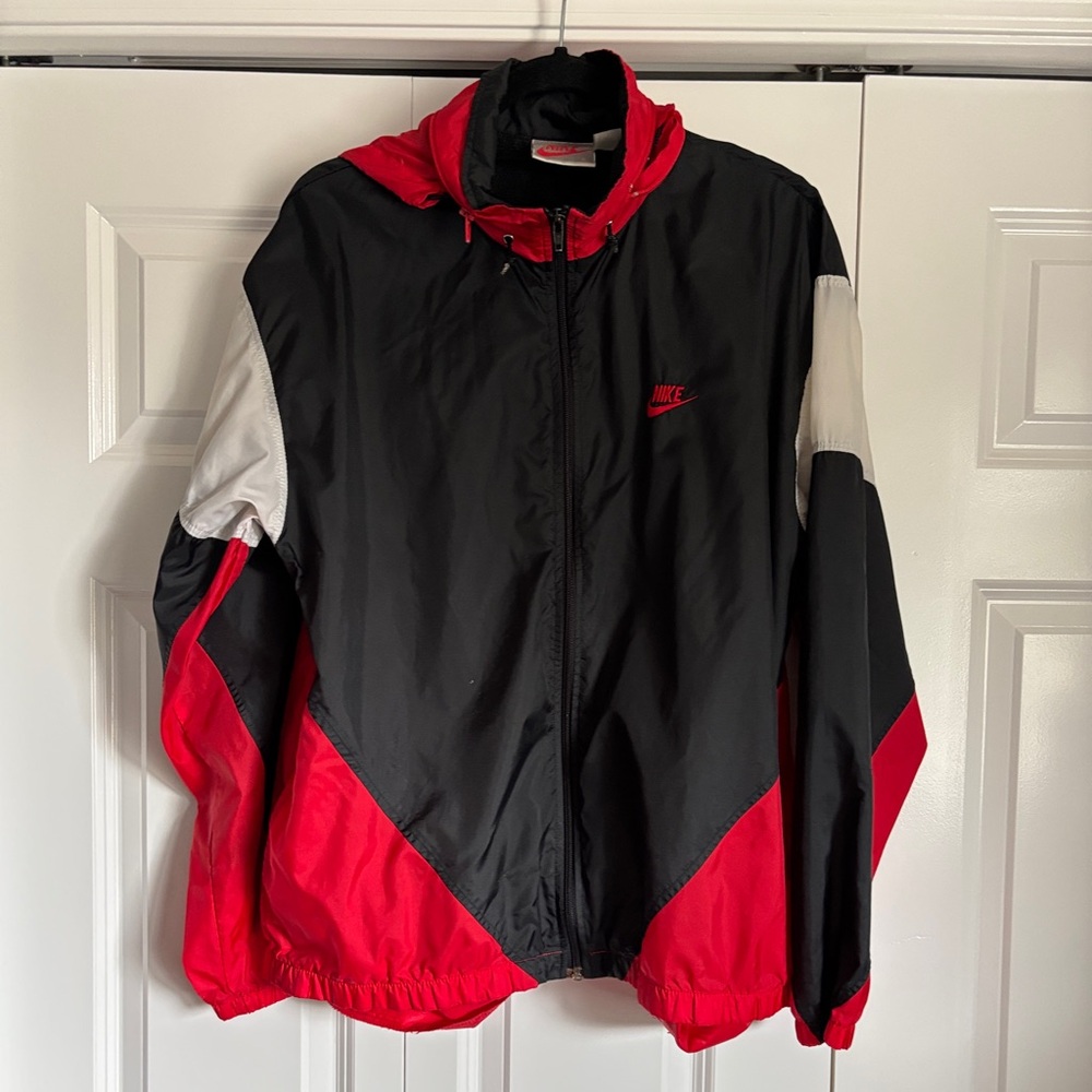 90's Vintage Nike Black and Red Windbreaker Jacket